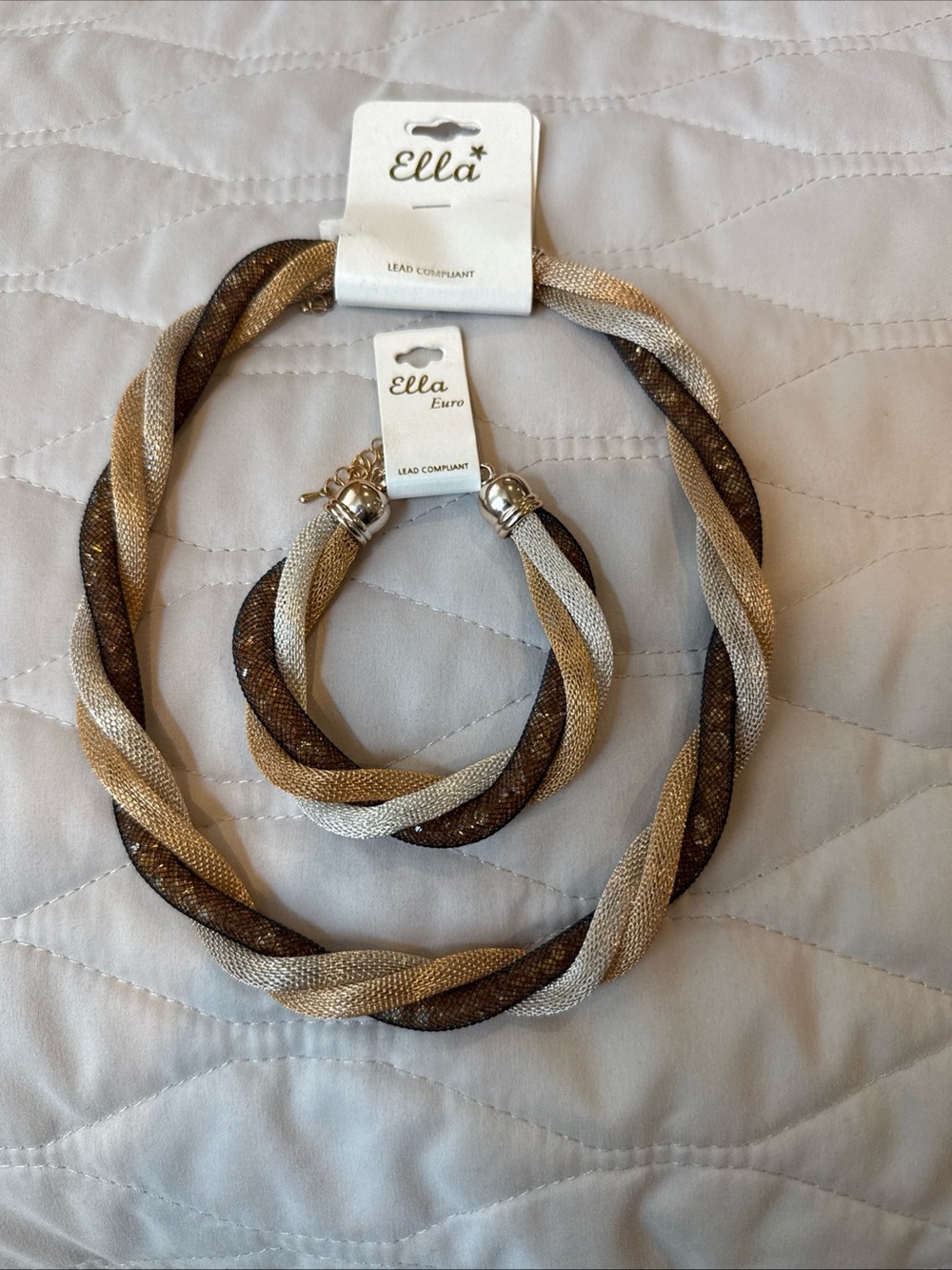NWT Vintage Inspired Braided Mesh Necklace and Bracelet Set.